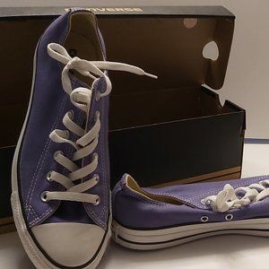 Never been worn Purple Converse